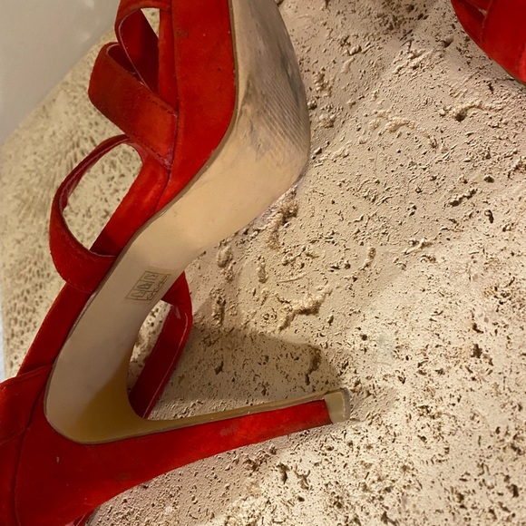 Boston Proper - Picture 2 of 2